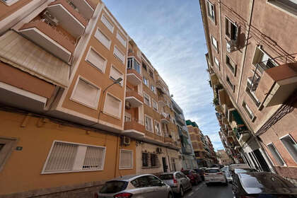 Apartment for sale in Alicante/Alacant. 