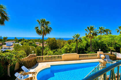Cluster house for sale in Hacienda Las Chapas, Marbella, Málaga. 