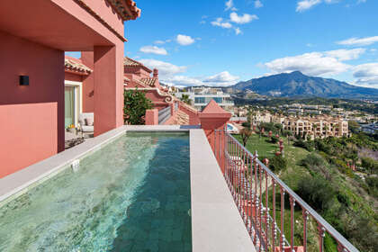 Apartment for sale in Benahavís, Málaga. 