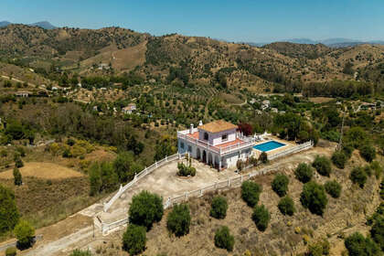 Ranch for sale in Coín, Málaga. 