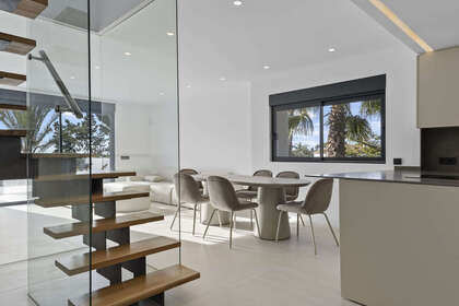 Apartment for sale in El Paraiso, Estepona, Málaga. 