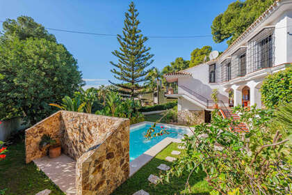 Cluster house for sale in Pinares de San AntÓn, Málaga. 