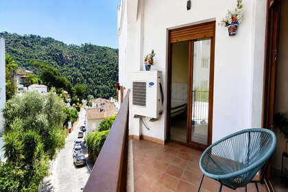 Apartment for sale in Benahavís, Málaga. 
