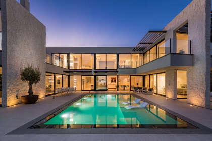 Cluster house for sale in Benahavís, Málaga. 