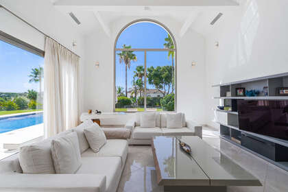 Cluster house for sale in San Roque, Cádiz. 
