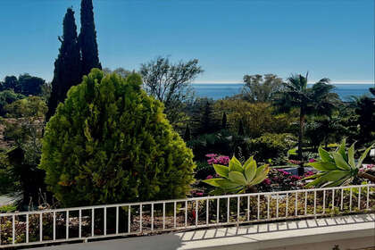 Apartment for sale in Puerto Banús, Marbella, Málaga. 