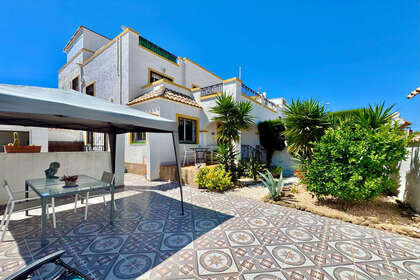 Cluster house for sale in Los Altos, Torrevieja, Alicante. 