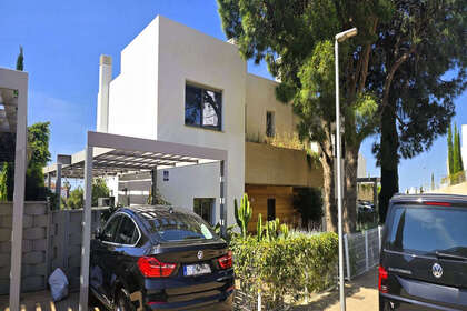 House for sale in Mijas Costa, Málaga. 