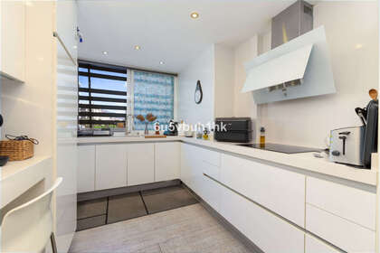 Apartment for sale in Fuengirola, Málaga. 
