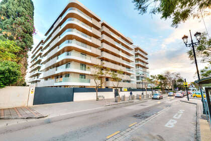 Apartment for sale in Fuengirola, Málaga. 