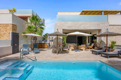 Cluster house for sale in Benijófar, Alicante. 