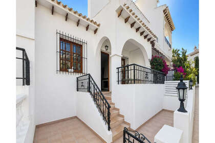 Cluster house for sale in Torrevieja, Alicante. 