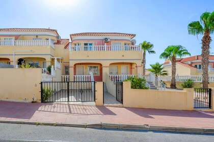 Cluster house for sale in Orihuela-Costa, Alicante. 