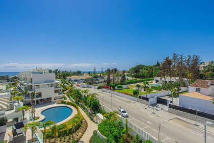 Apartment for sale in Puerto Banús, Málaga. 