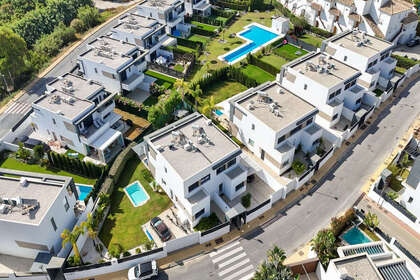 House for sale in Benalmádena, Málaga. 