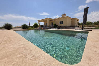 Cluster house for sale in Pinoso, Alicante. 