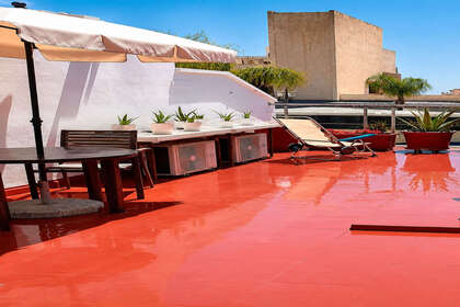 Apartment for sale in La Carihuela, Torremolinos, Málaga. 