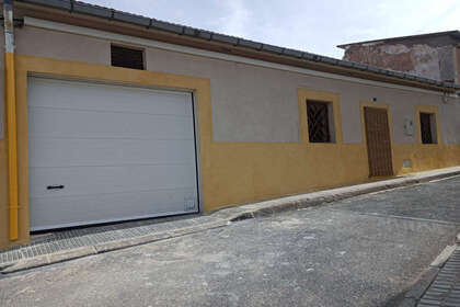 House for sale in Pinoso, Alicante. 