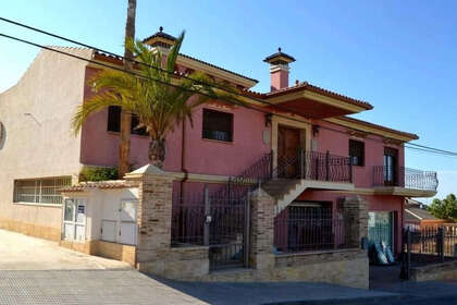 Cluster house for sale in San Miguel de Salinas, Alicante. 