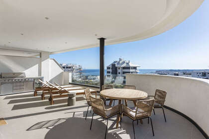 Apartment for sale in Benalmádena, Málaga. 