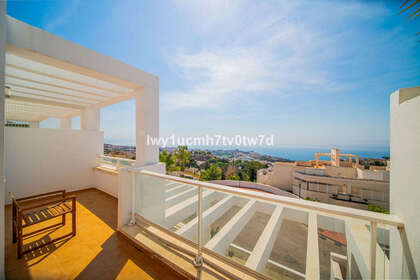 Apartment for sale in Benalmádena, Málaga. 