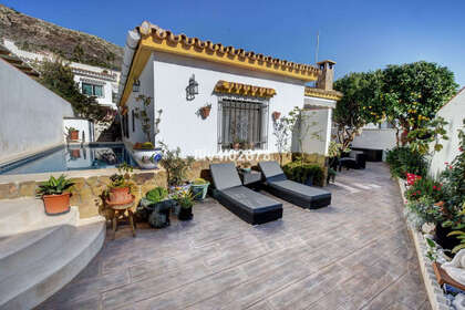 Cluster house for sale in Benalmádena, Málaga. 