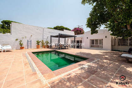 Cluster house for sale in Hacienda Las Chapas, Marbella, Málaga. 