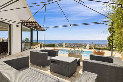 Cluster house for sale in Benalmádena, Málaga. 