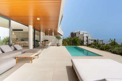 Apartment for sale in Benalmádena, Málaga. 