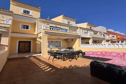 Huse til salg i Campoamor, Alicante/Alacant. 