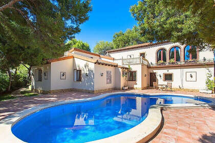 Klynge huse til salg i Punta Prima, Alicante. 