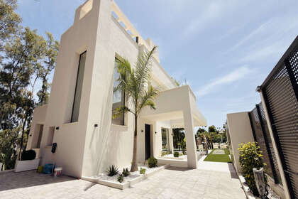 Maison de ville vendre en Nueva andalucia, Málaga. 