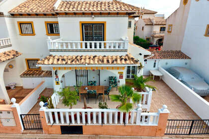 House for sale in Orihuela-Costa, Alicante. 
