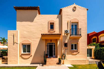 Maison de ville vendre en Marbella, Málaga. 
