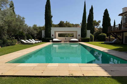 Cluster house for sale in Sotogrande, Cádiz. 