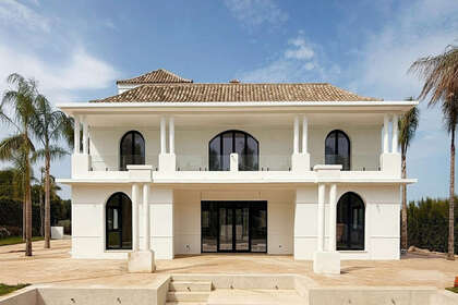 Cluster house for sale in Sotogrande, Cádiz. 