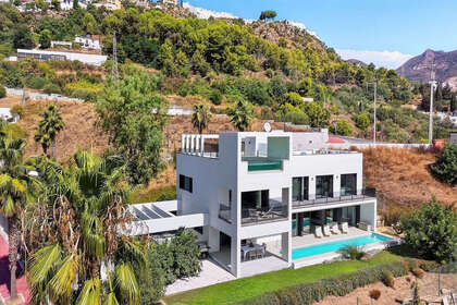 Cluster house for sale in Torremuelle, Benalmádena, Málaga. 