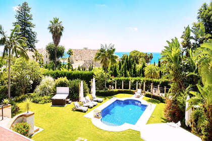 Cluster house for sale in Benalmádena, Málaga. 