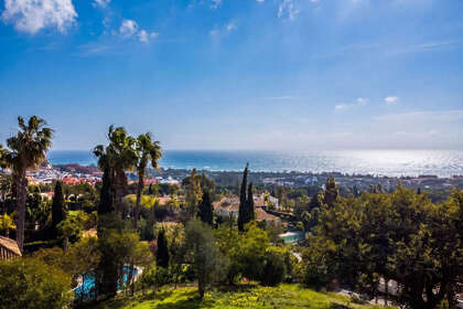 Grund til salg i Hacienda Las Chapas, Marbella, Málaga. 