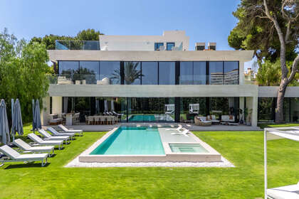 Таунхаус Продажа в Los monteros, Marbella, Málaga. 