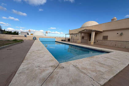 Таунхаус Продажа в Cerros Del Lago, Marbella, Málaga. 