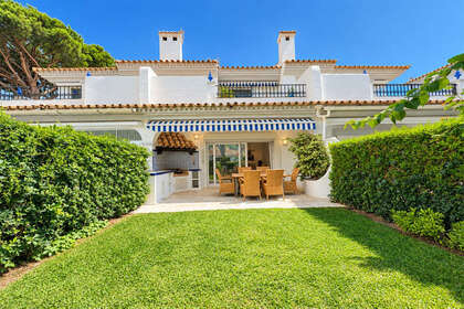 Дом Продажа в Puerto de Cabopino, Marbella, Málaga. 