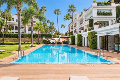 Апартаменты Продажа в Estepona, Málaga. 
