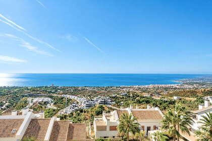 Пентхаус Продажа в Altos de Los Monteros, Marbella, Málaga. 