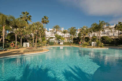 Дом Продажа в Estepona, Málaga. 
