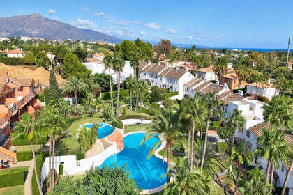 Дом Продажа в Estepona, Málaga. 