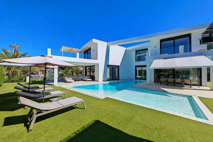 Таунхаус Продажа в Marbella, Málaga. 