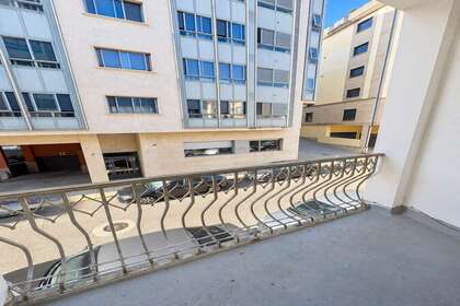 balkon/y