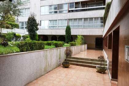 Commercial premise for sale in Centro, Vigo, Pontevedra. 