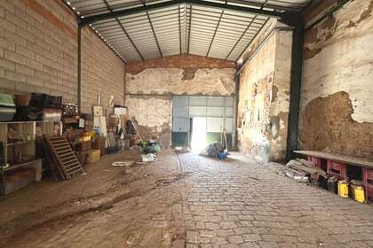 仓库 出售 进入 Almendralejo, Badajoz. 
